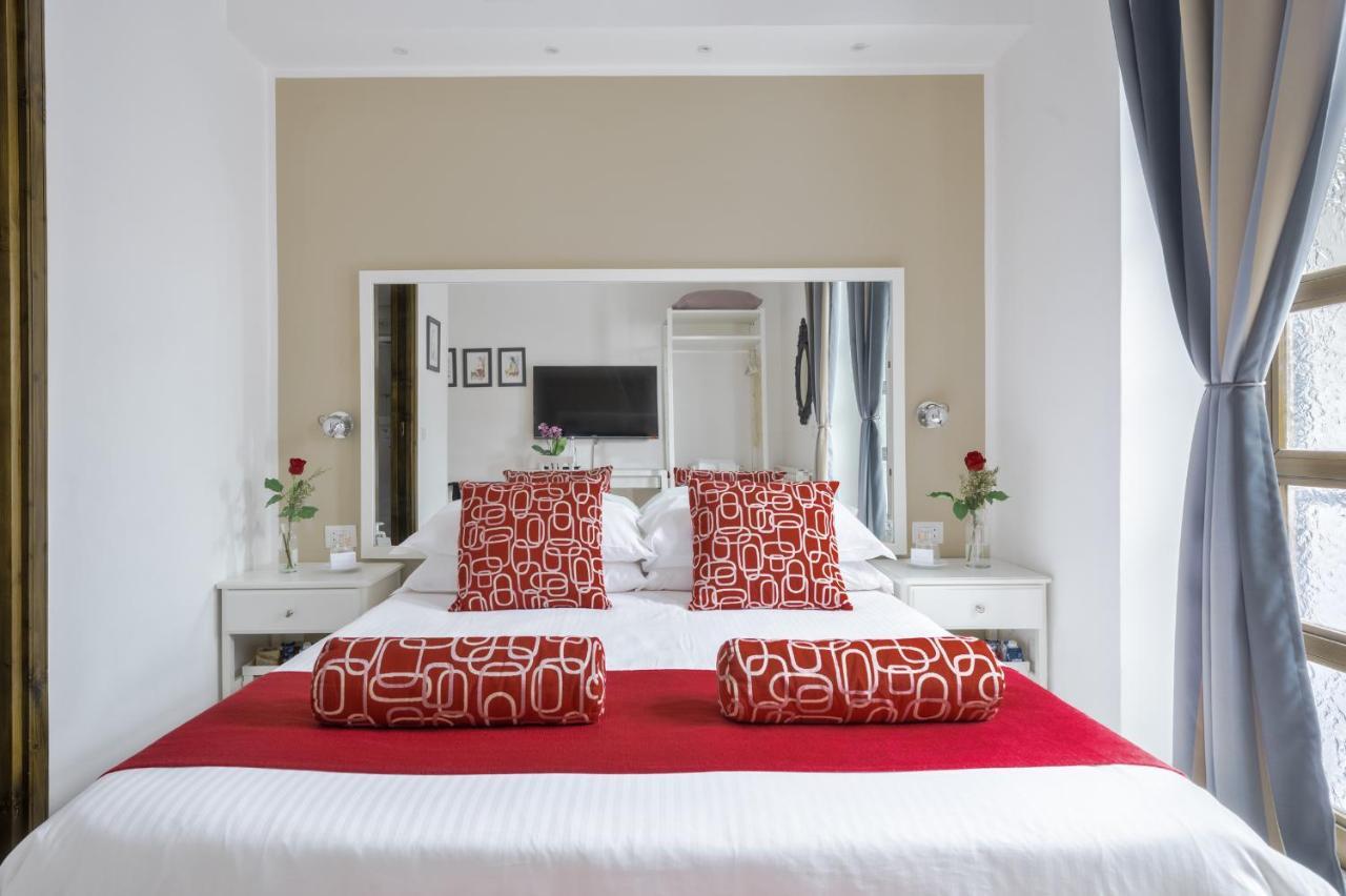 メッシーナ Donnalaura Bed & Breakfast エクステリア 写真