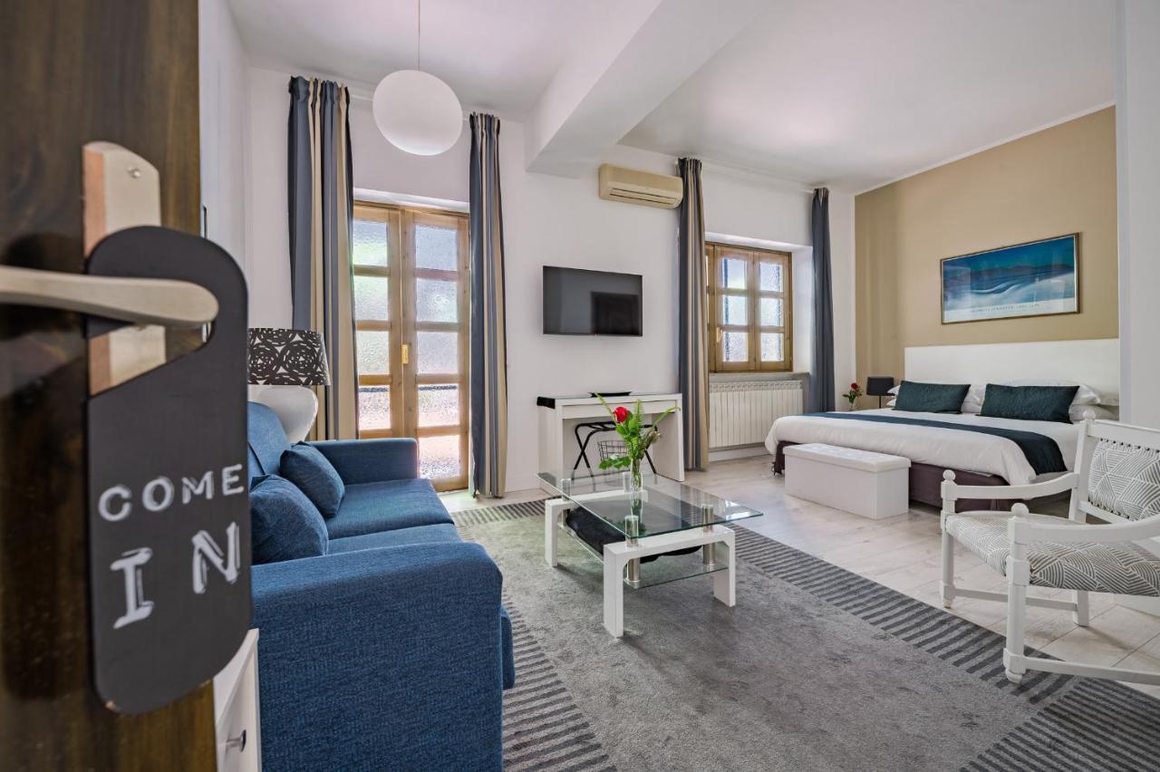 メッシーナ Donnalaura Bed & Breakfast エクステリア 写真